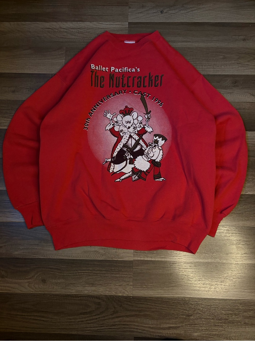 VTG 1996 Hanes Heavyweight Red The Nutcracker Graphic Crewneck Sweatshirt Mens L